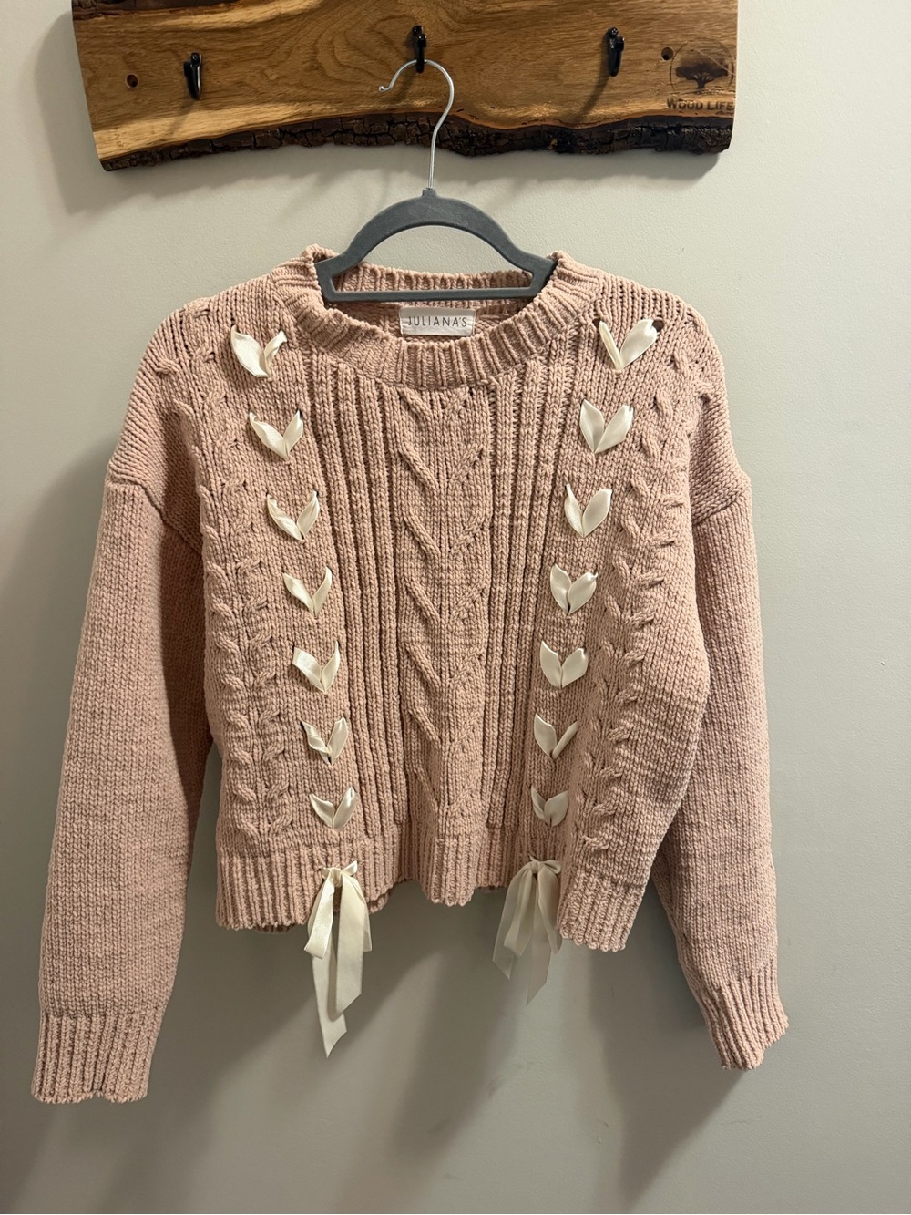Neutral Ribbon-Detail Cable Knit Sweater